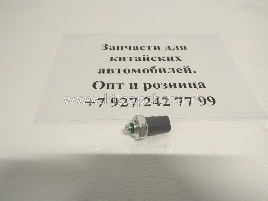 Датчик давления кондиционера Geely Emgrand 1067002261